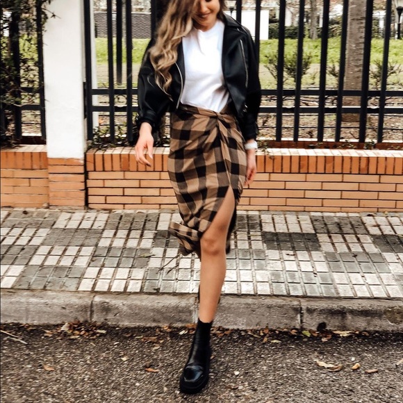 Zara Plaid Wrap Skirt Thigh Split Black Tan Check - Picture 8 of 9